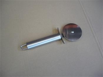 Krájač na pizzu ETV-2860