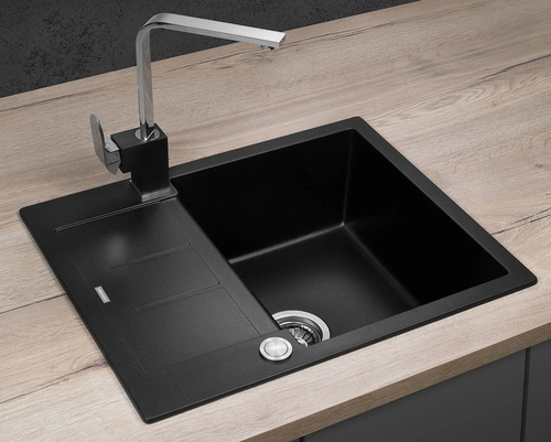 DG05C45bc Drez granitový s odkvapom ČIERNY