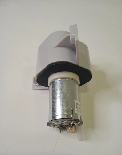 Čerpadlo nádoby na čistou vodu - dokovací stanice VR4130